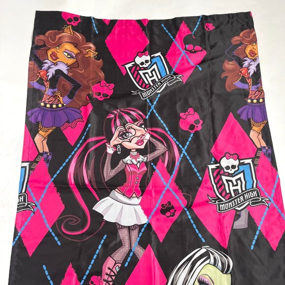 MONSTER HIGH CURTAIN 2013 w/ clawdeen wolf, draculaura & frankie stein - Picture 4 of 4
